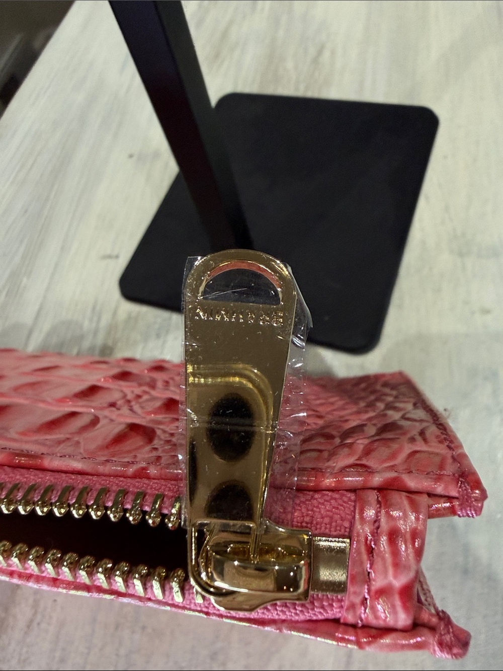 Brahmin Metallic Pink Daisy Croc-Embossed Leather Wristlet with Gold Hardware - Picture 5 of 9